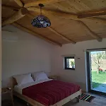 Me Ra, Mrizi Zanave Casa di campagna