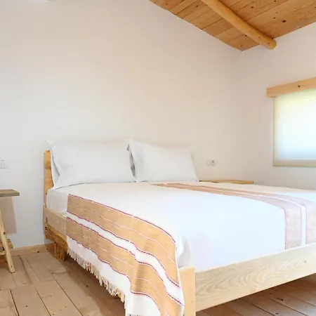 Me Ra, Mrizi Zanave Fishte