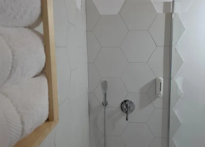 Casa de Campo Me Ra, Mrizi Zanave Fishte